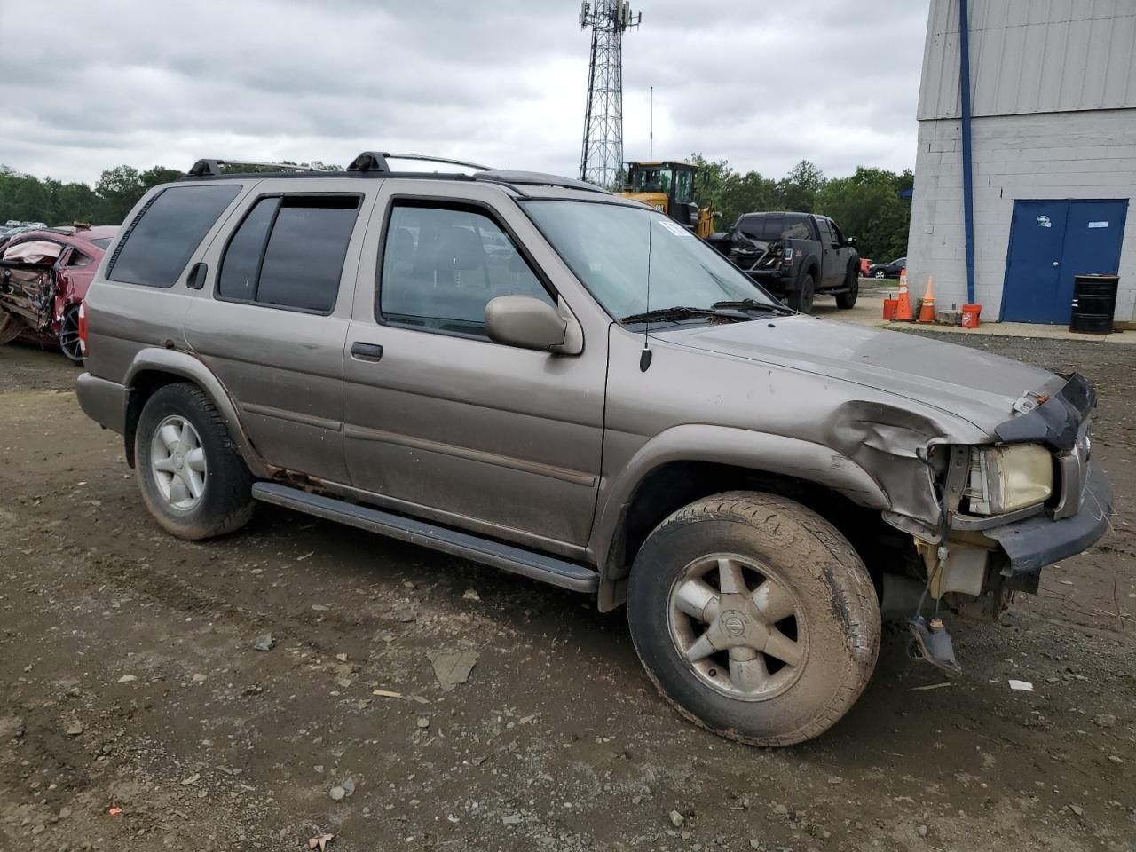 2001 Nissan Pathfinder le