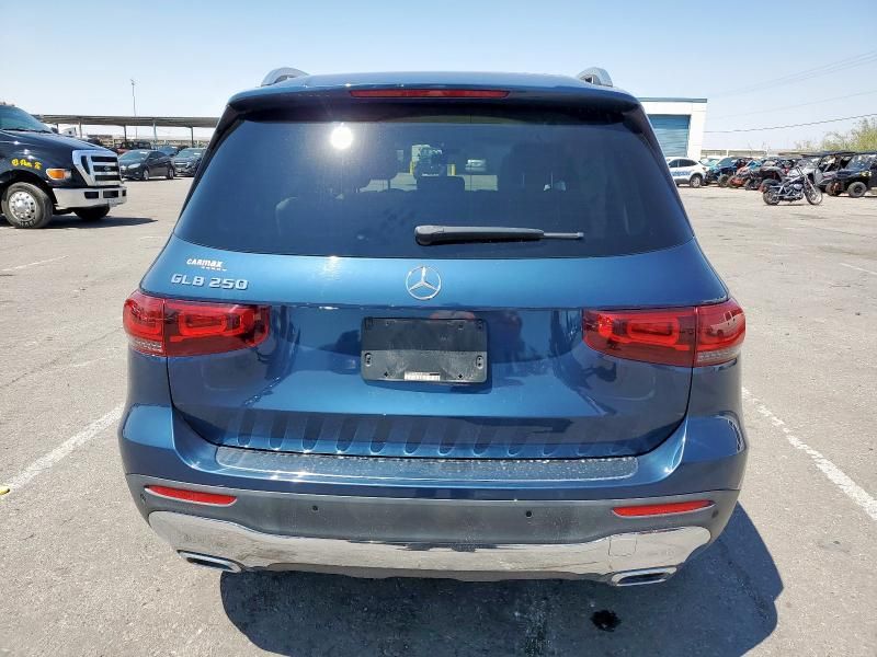 2022 Mercedes-Benz GLB 250