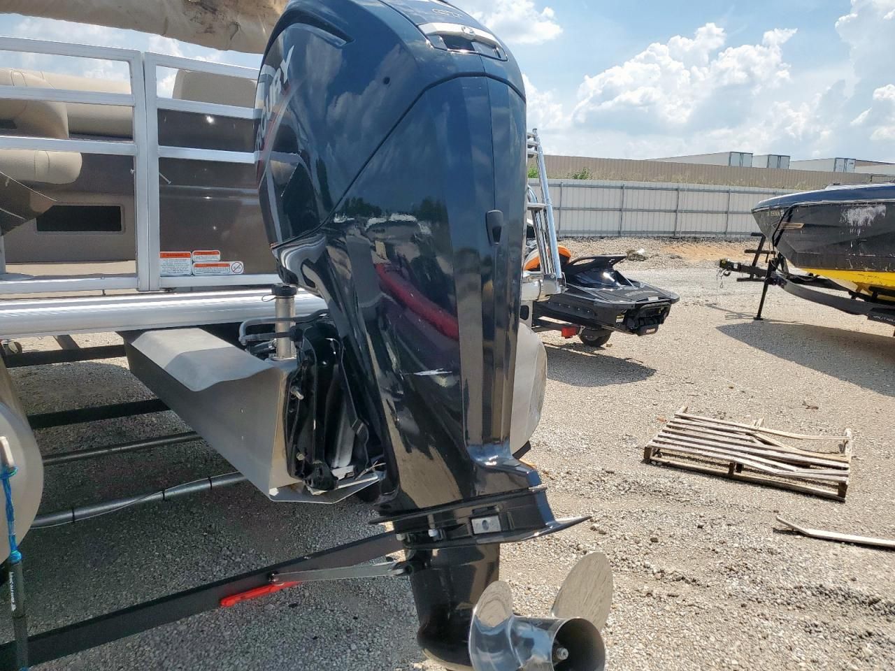 2024 Sun Tracker Boat-Boats Pontoon Boat