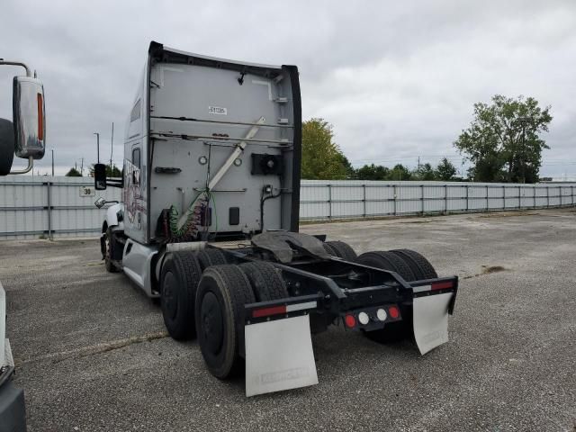 2021 Kenworth T680 Semi Truck