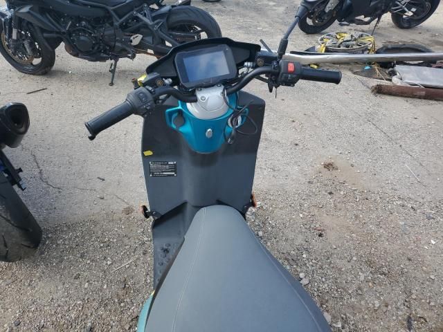 2022 Piaggio 1 Active