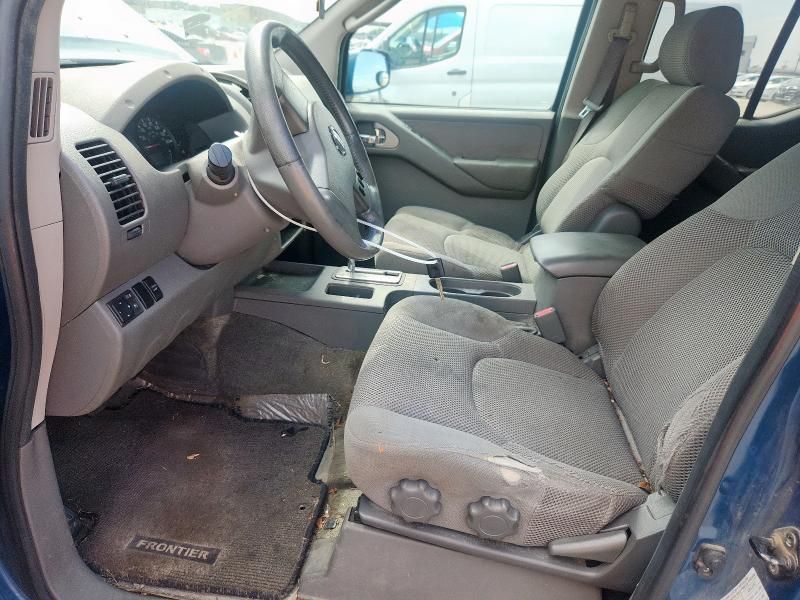 2005 Nissan Frontier Crew Cab LE