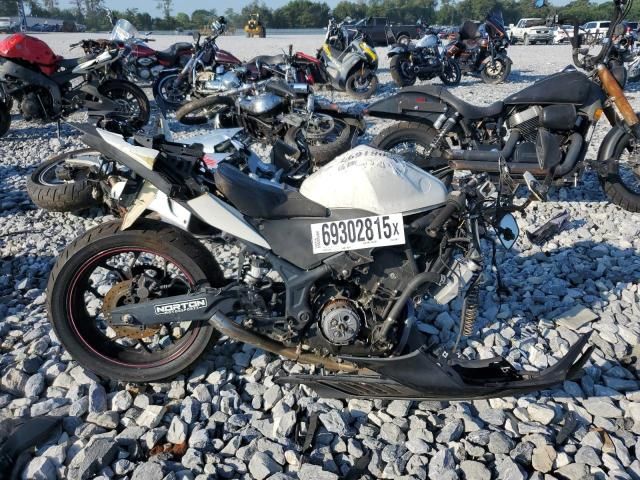2016 Yamaha YZFR3