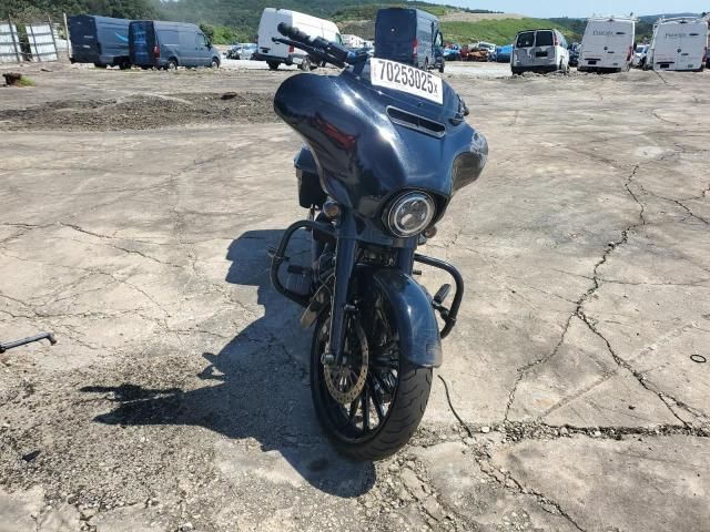 2018 Harley-Davidson Flhxs Street Glide Special