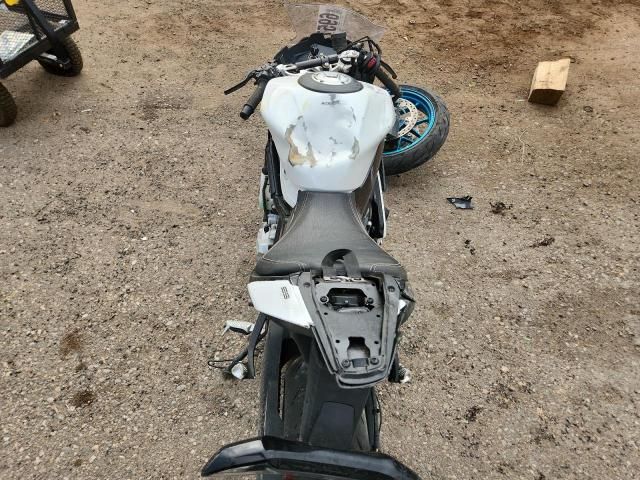 2025 Cf Moto 675SS
