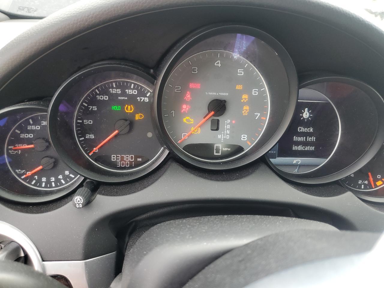 2016 Porsche Cayenne s