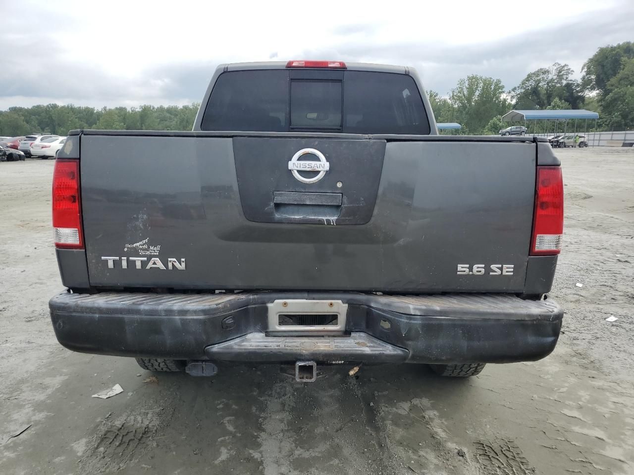 2004 Nissan Titan XE