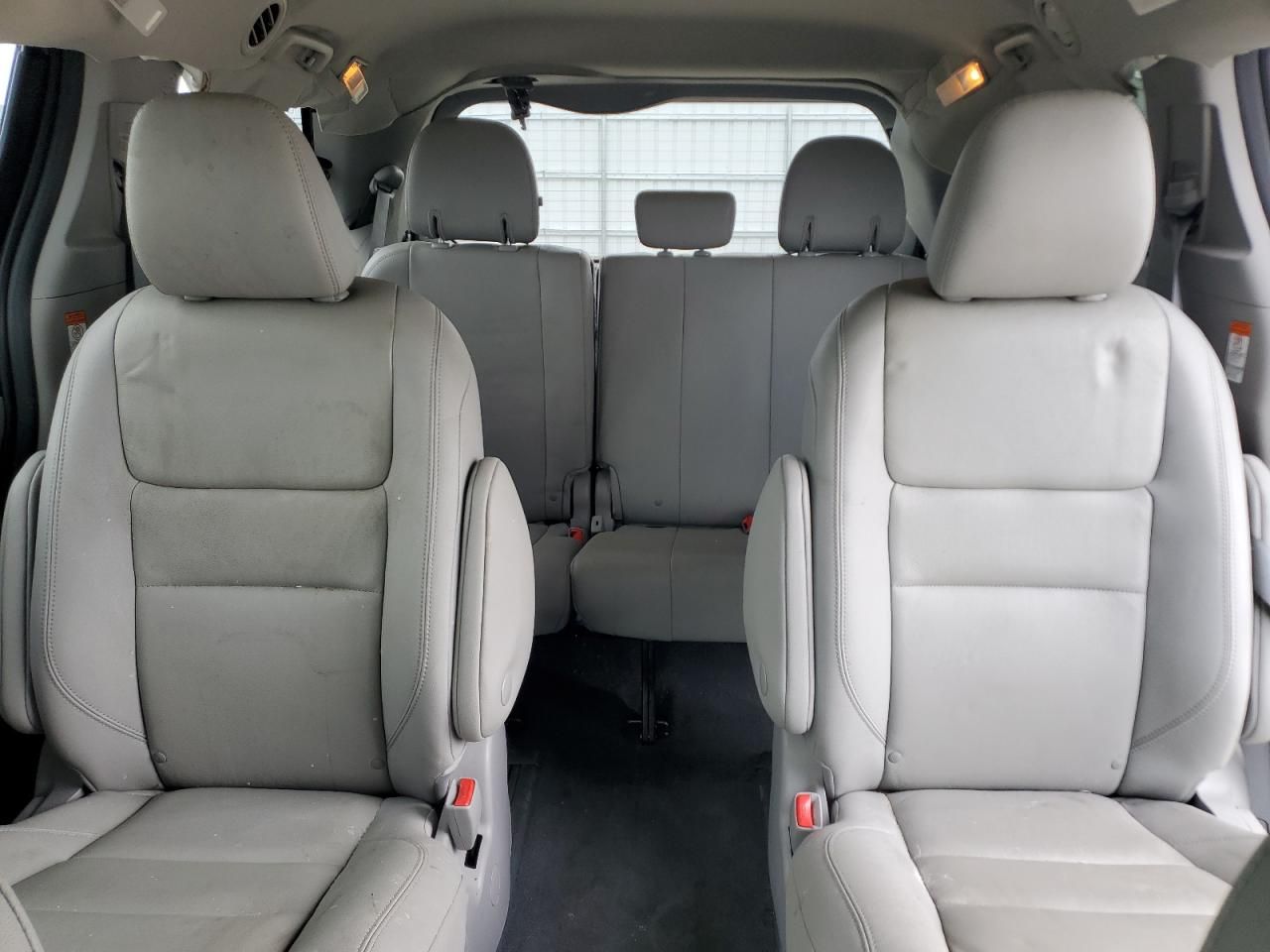 2020 Toyota Sienna xle