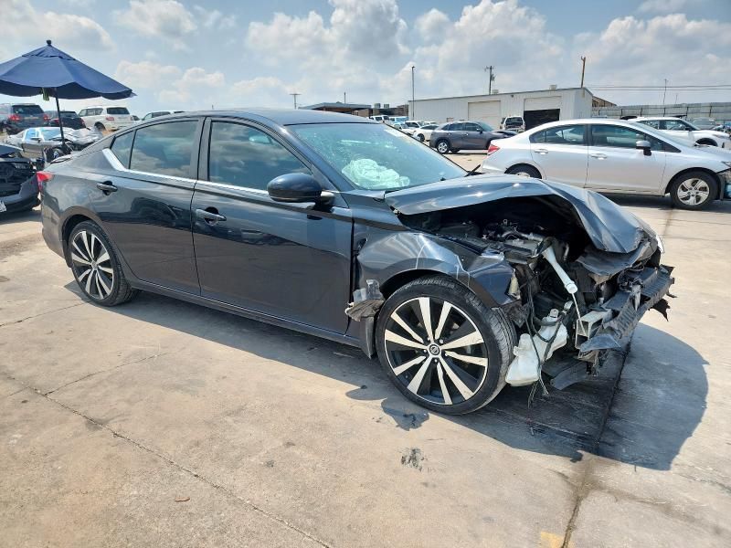 2019 Nissan Altima sr