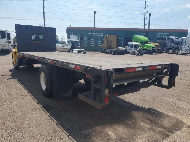 2007 International 4300 Flatbed Truck