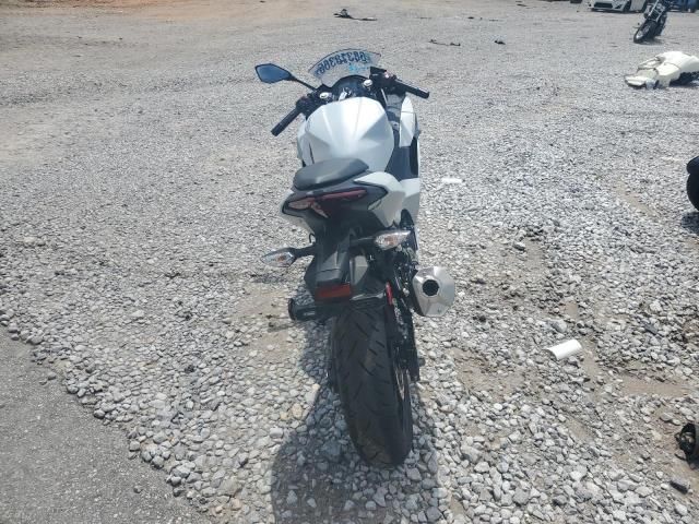 2025 Kawasaki EX500 H