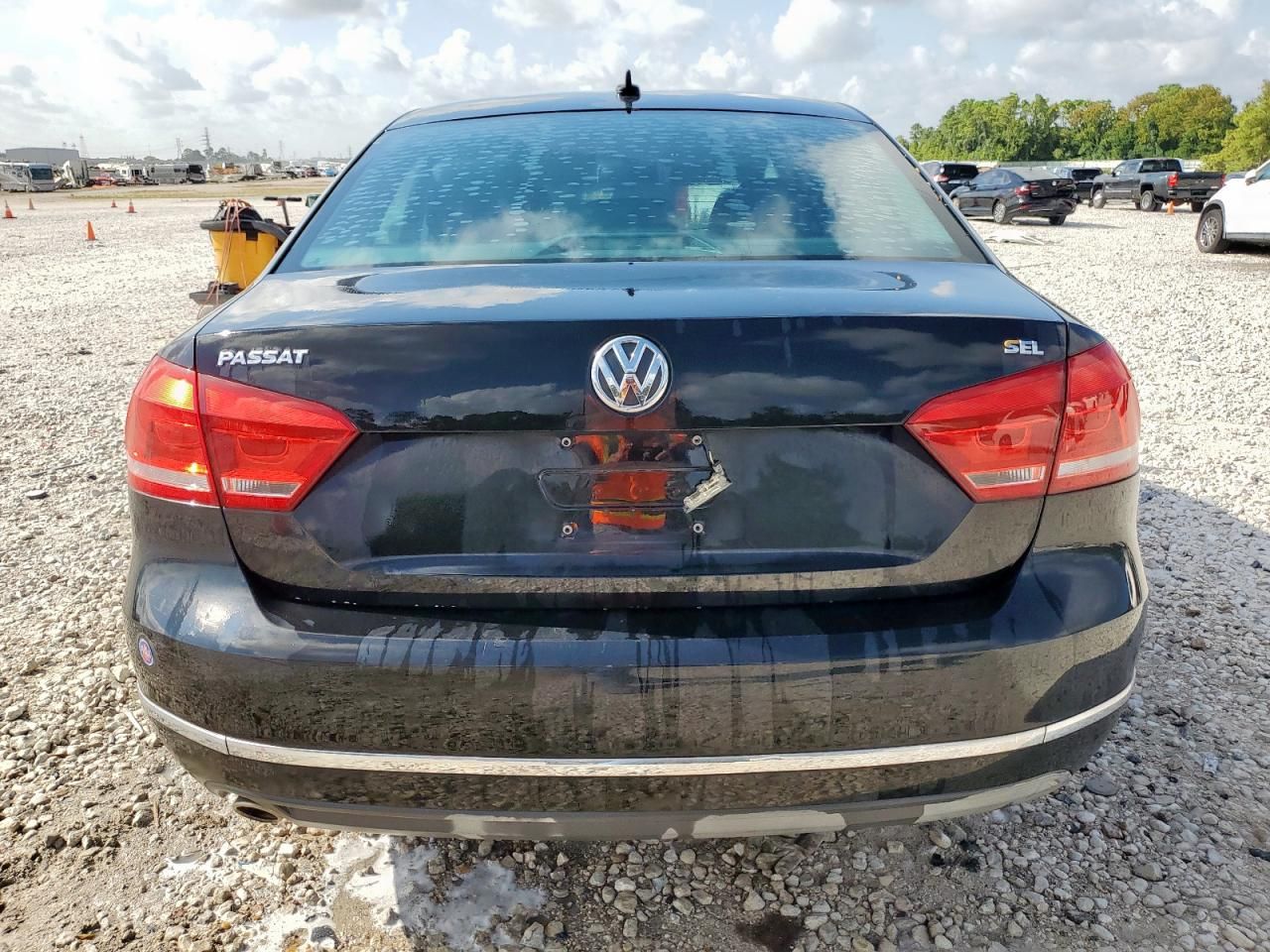 2012 Volkswagen Passat sel