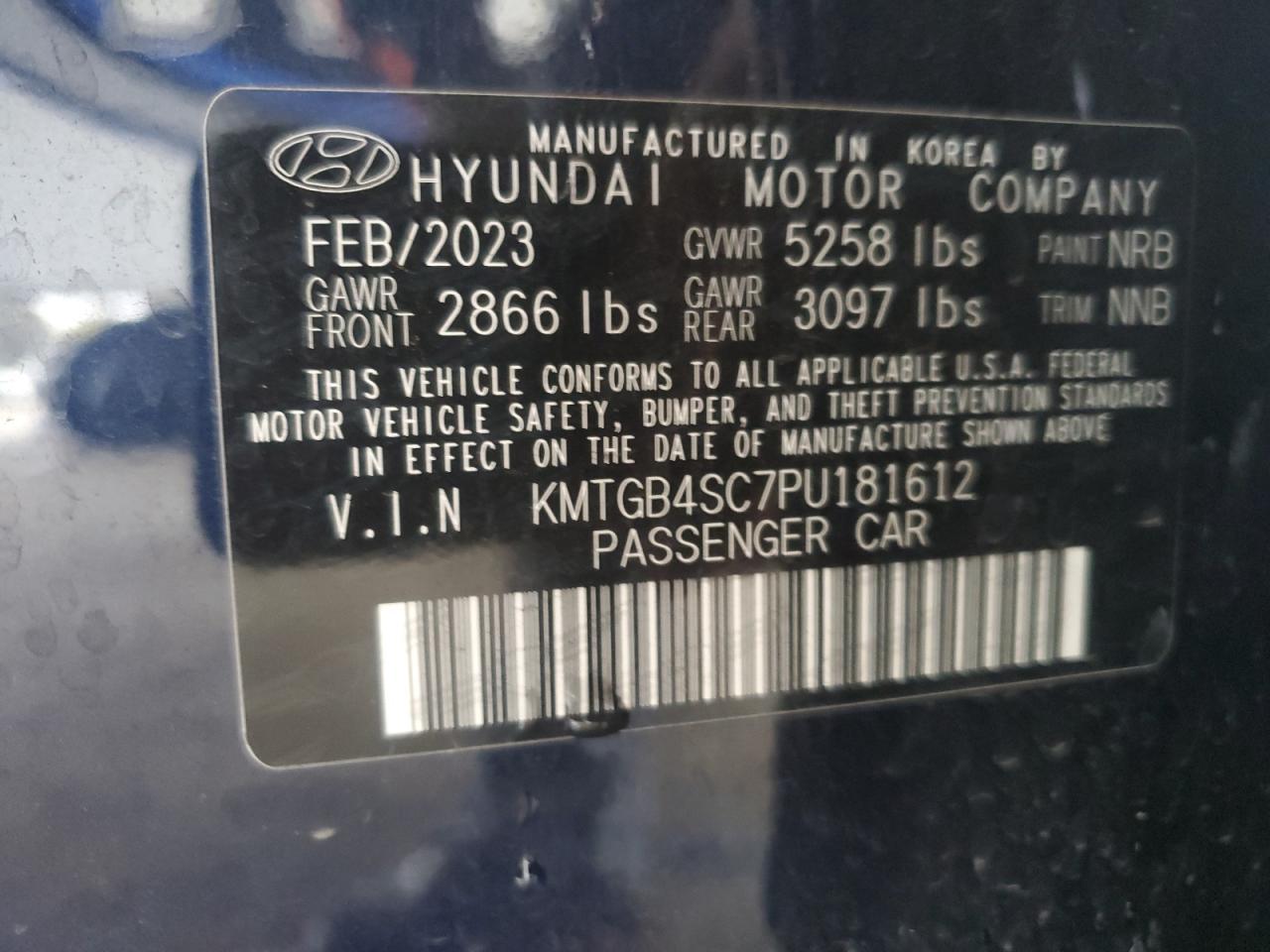 2023 Genesis G80 Base