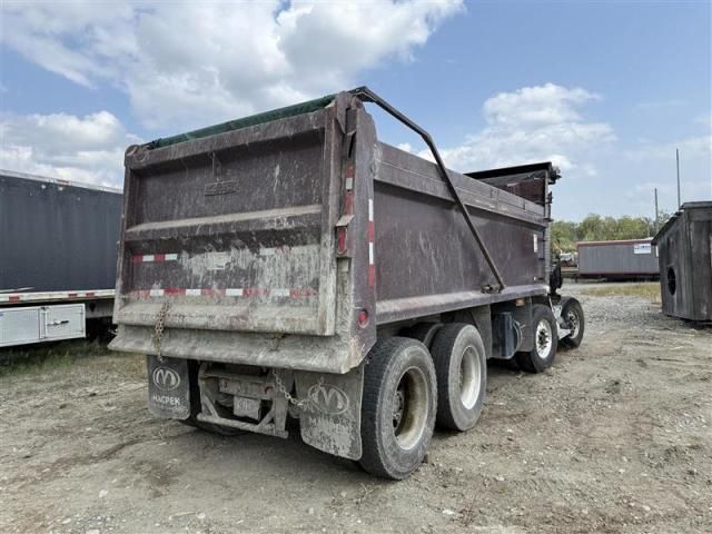 2014 Kenworth Construction T400