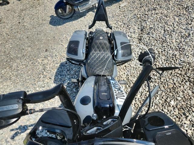 2022 Harley-Davidson Fltrxst