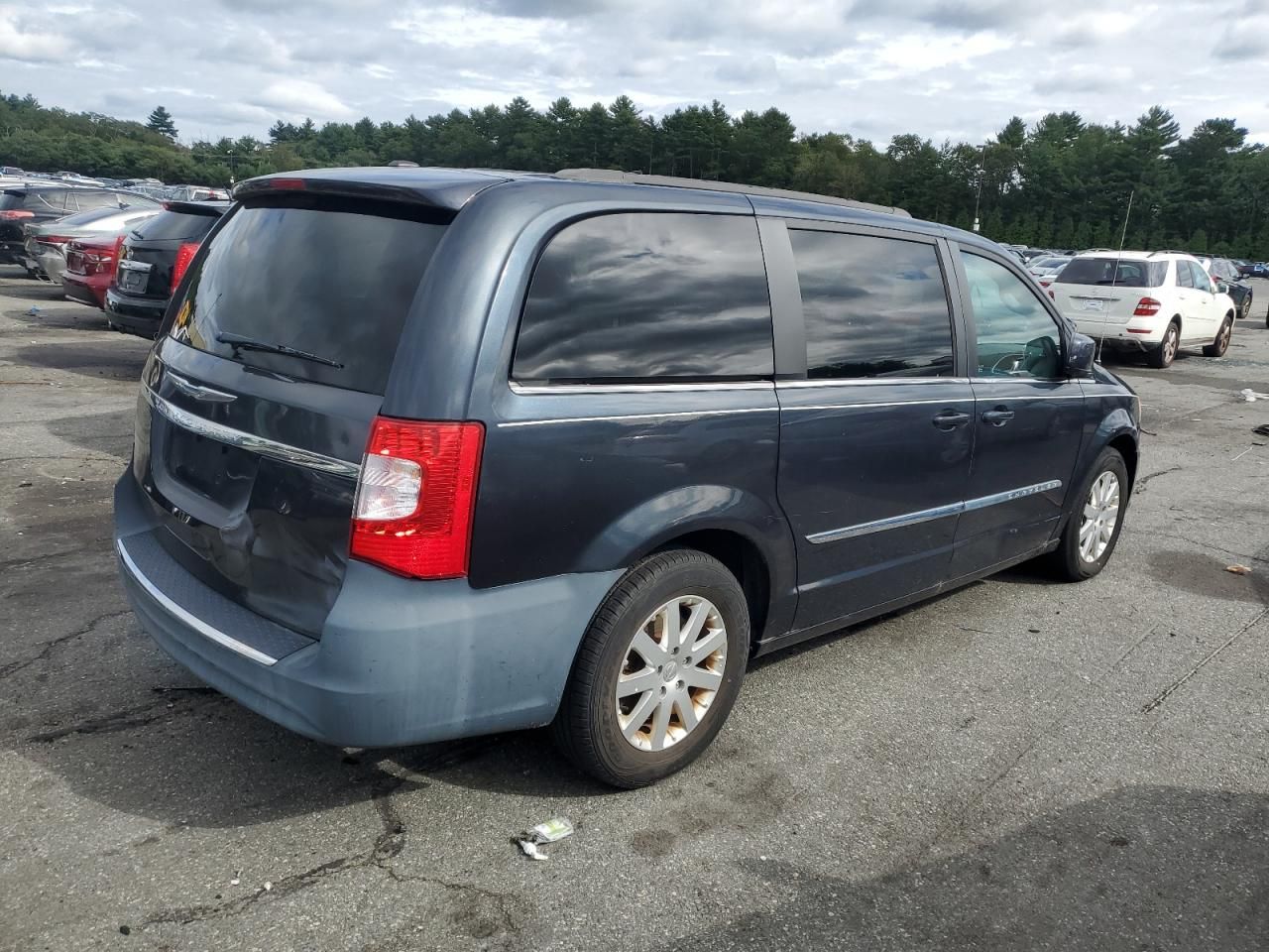 2012 Chrysler Town & Country Touring