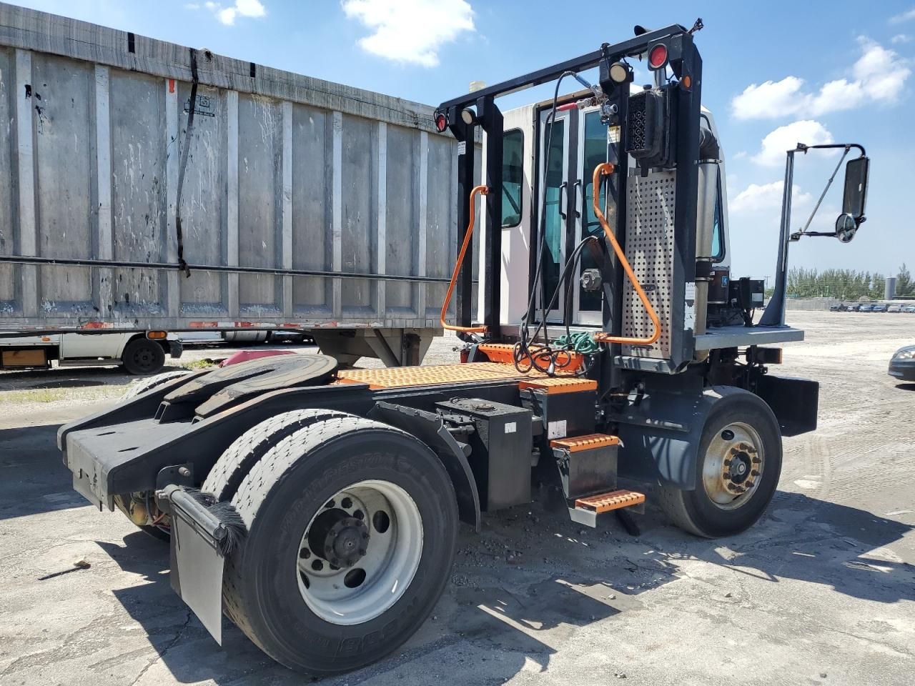 2015 Tico PRO-SPOTTER Yard Truck