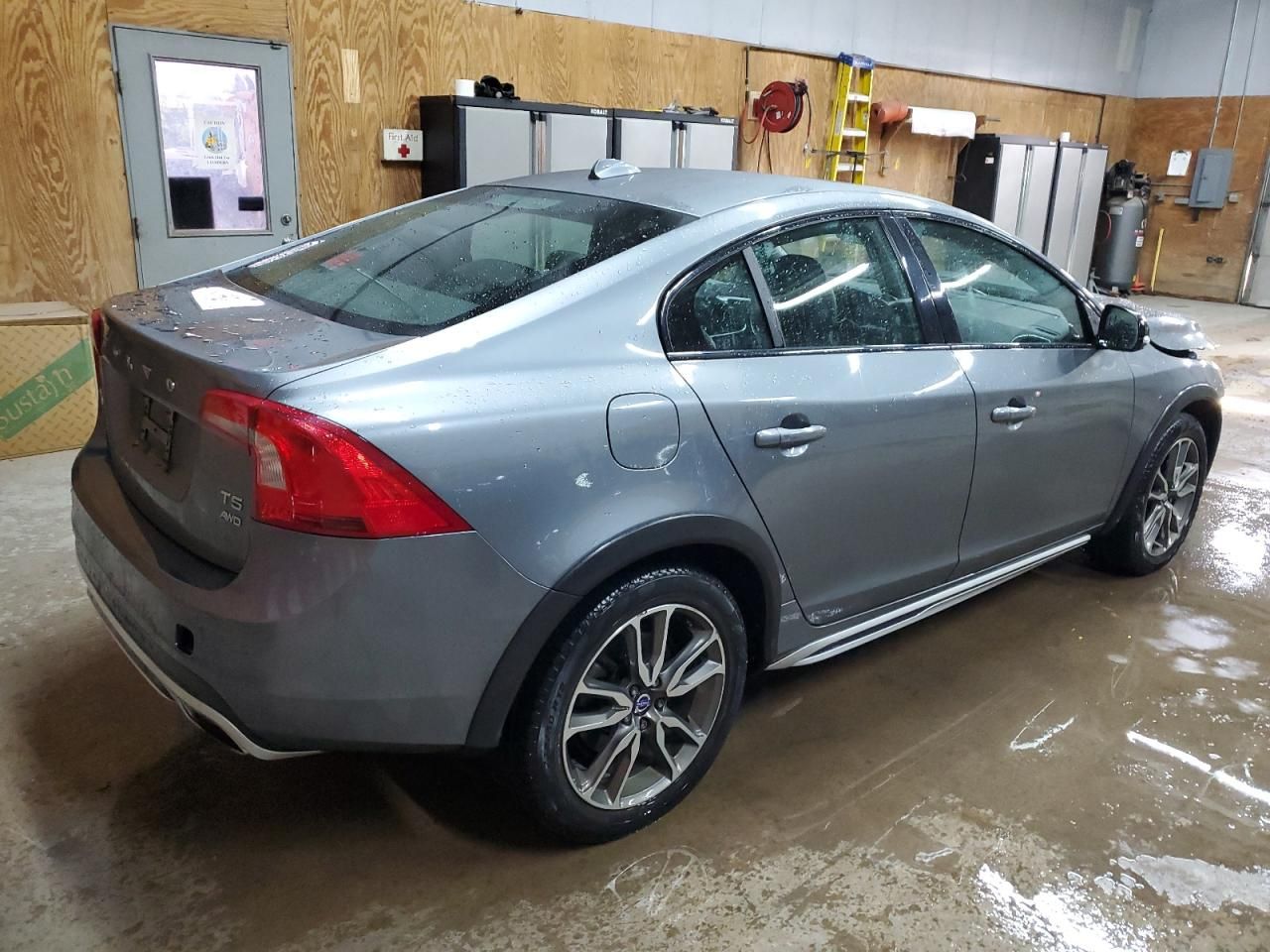 2017 Volvo S60 Cross Country T5