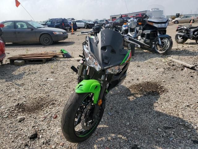 2023 Kawasaki EX650 P