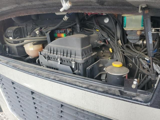 2011 Ford F53
