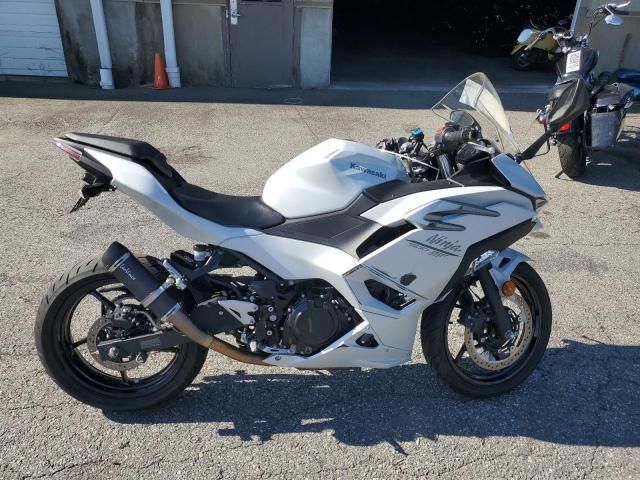 2025 Kawasaki EX500