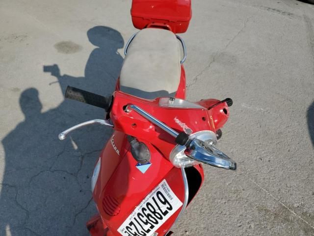 2006 Vespa LX 150