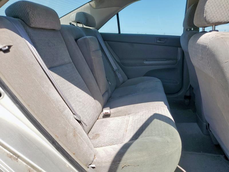 2002 Toyota Camry le