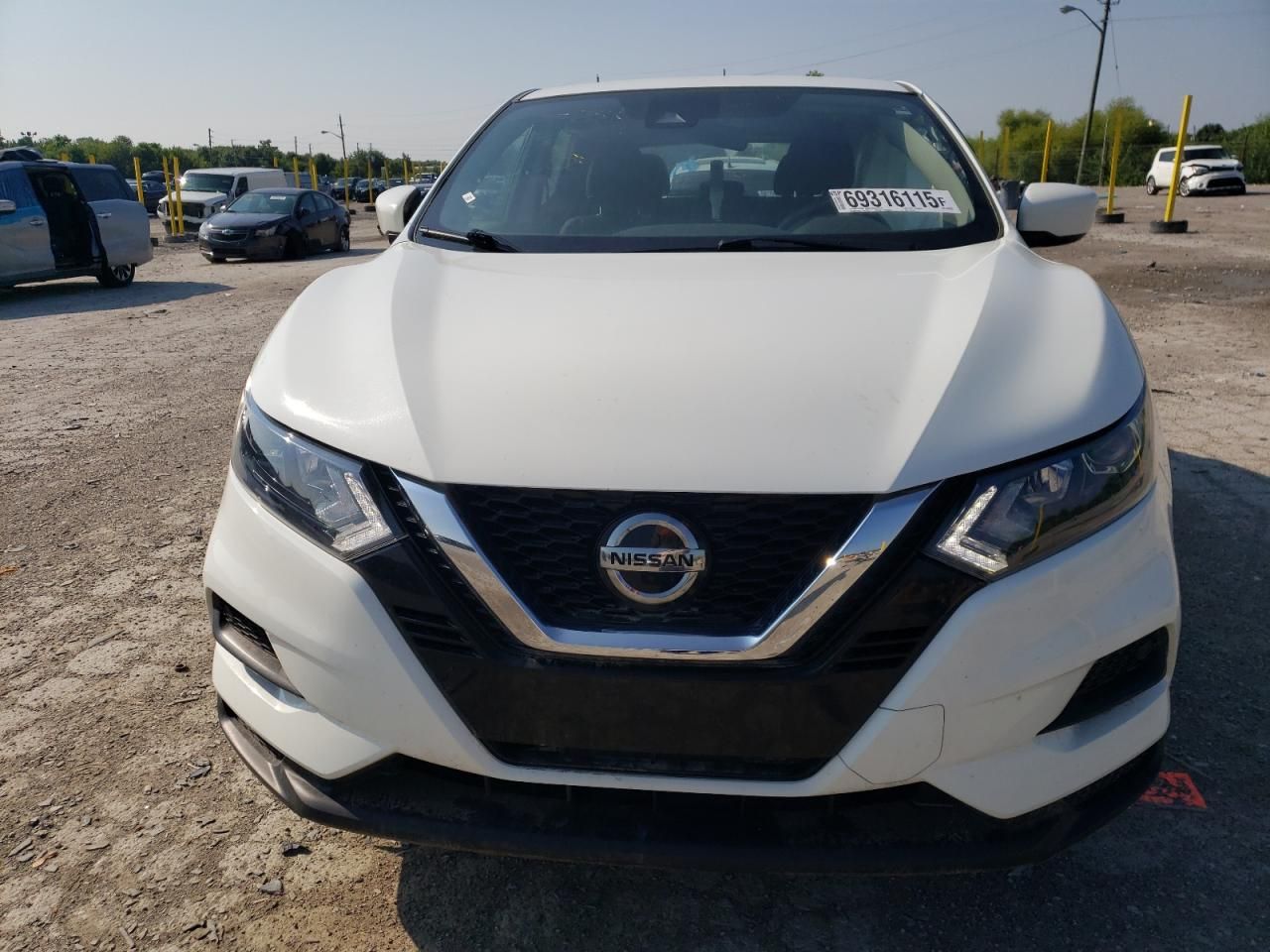 2022 Nissan Rogue Sport s