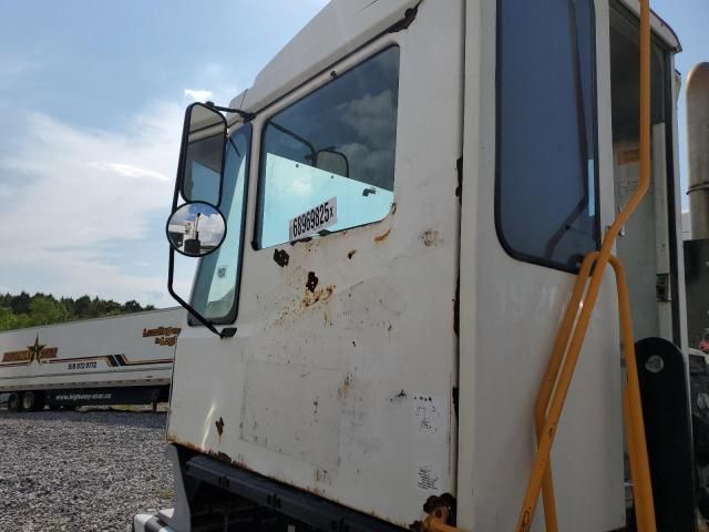 2019 Ottawa Yard Tractor 2019 Ottawa COMMACYT30-Trucks Yard Truck