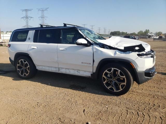 2025 Rivian R1S Adventure
