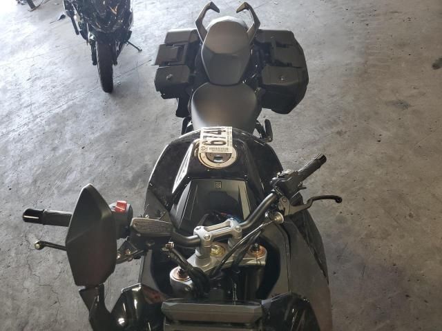 2024 Suzuki GSX1000 GT
