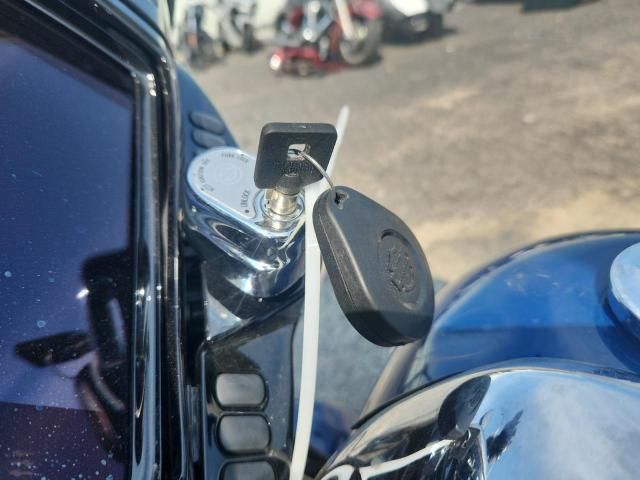 2023 Harley-Davidson Flhxs