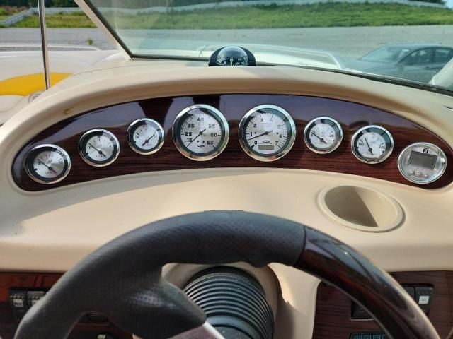 2002 Chaparral 216 SSI Sport Boat-Boats