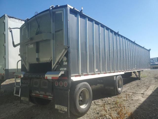 2025 Western Trailers 2025 Western Grain Trailer