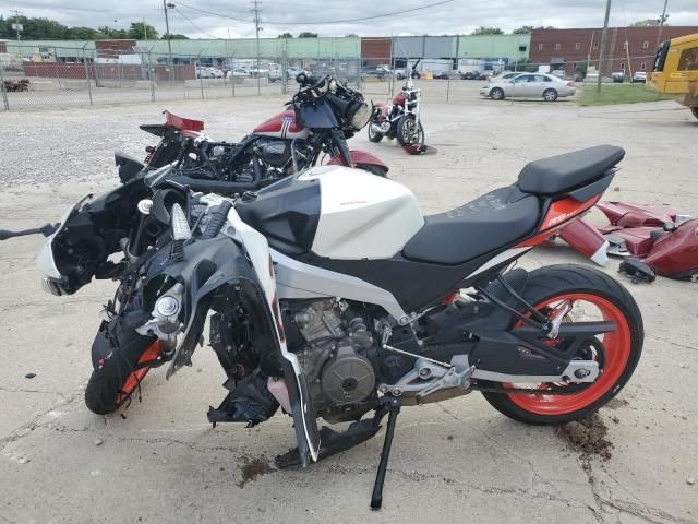 2025 Aprilia RS 457