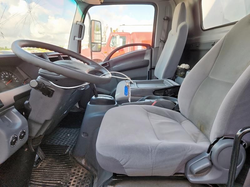2020 Isuzu NPR HD