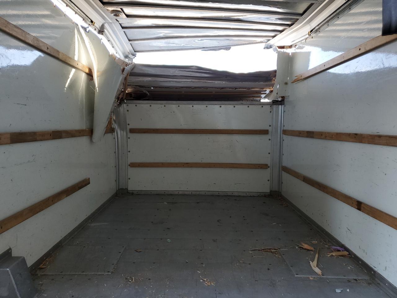 2007 Ford Econoline E450 Super Duty Cutaway Van