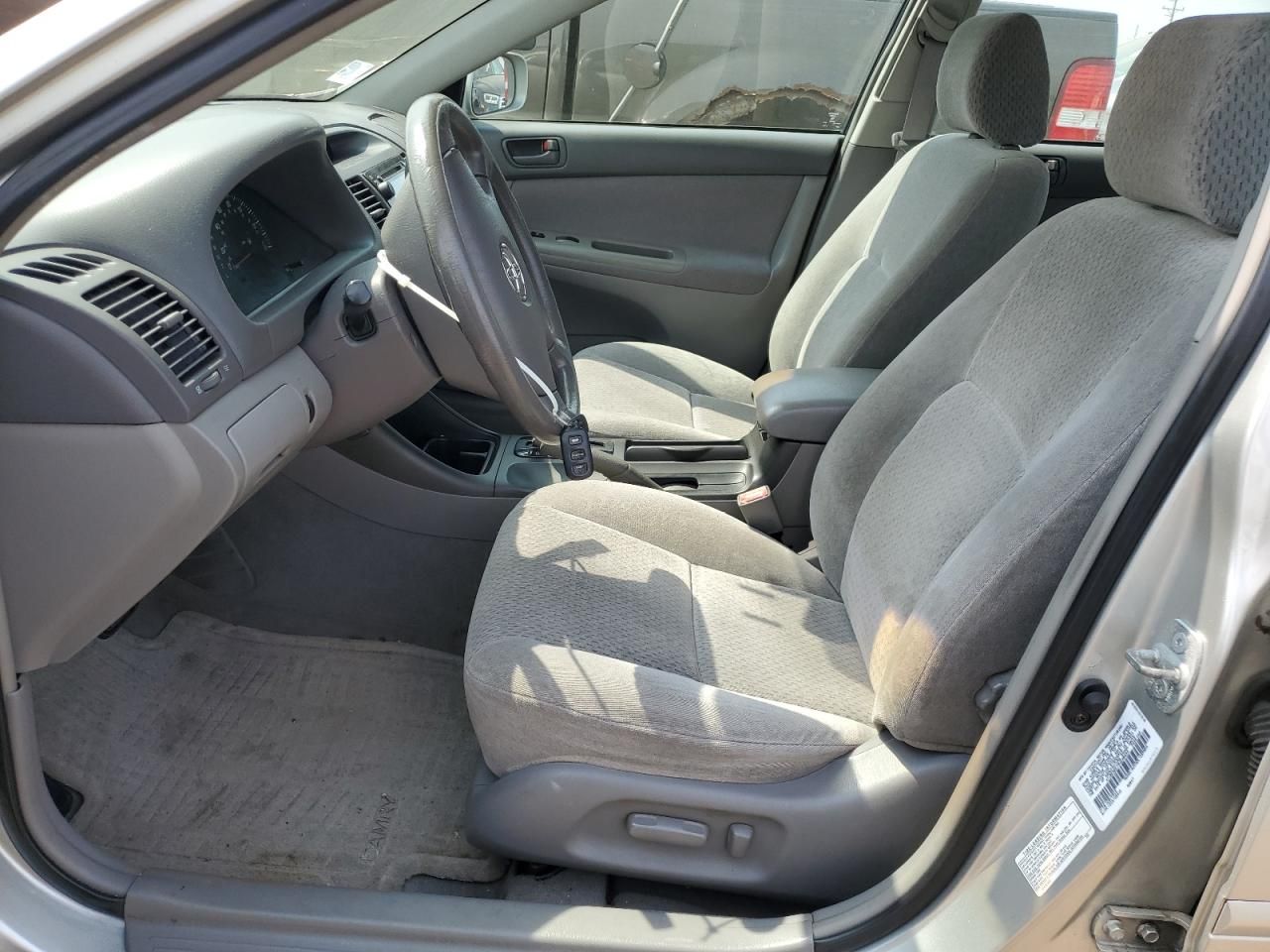 2003 Toyota Camry le