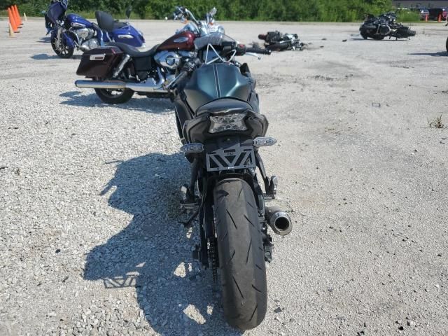 2025 Kawasaki EX650 P