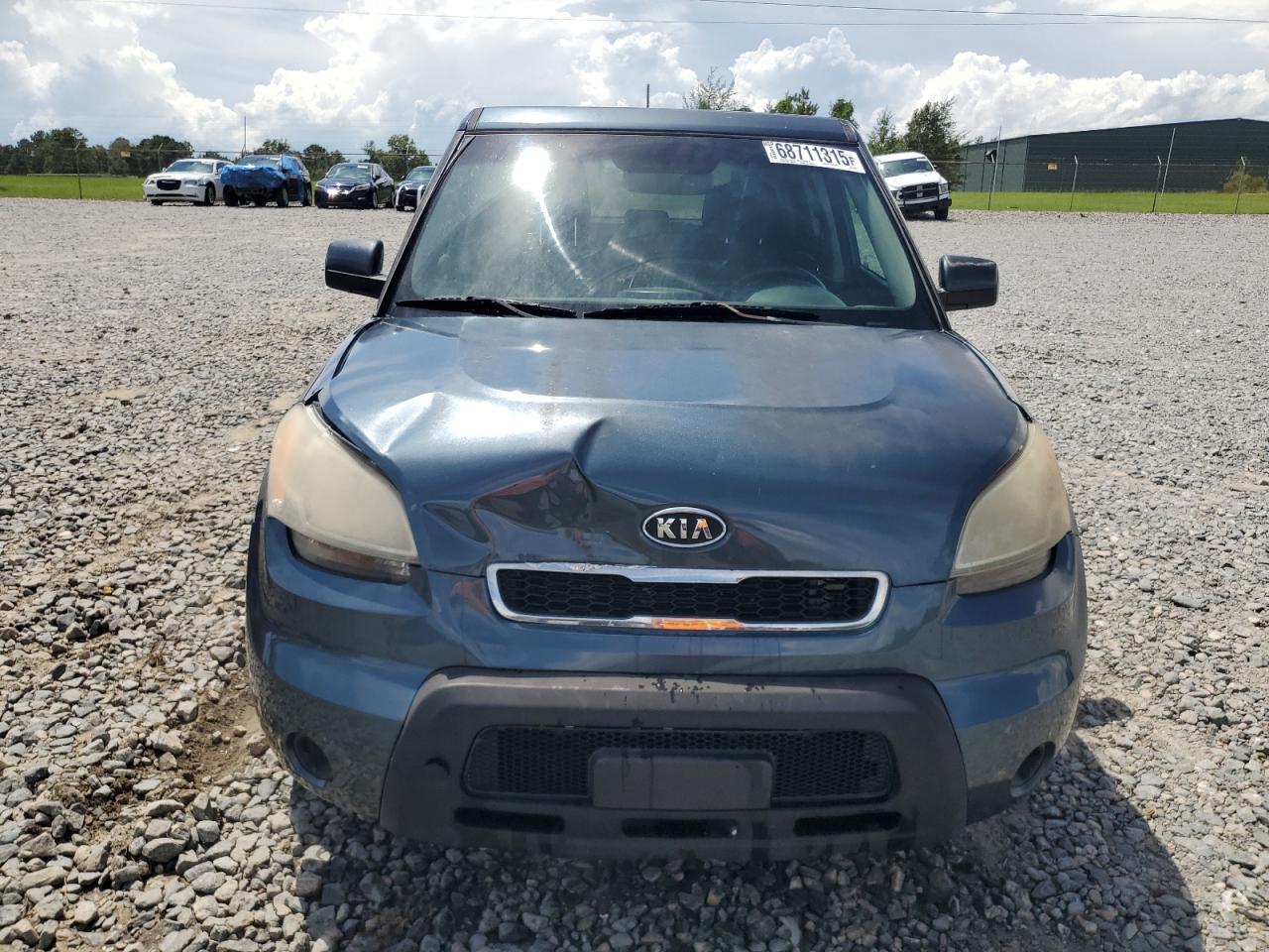 2011 KIA Soul +