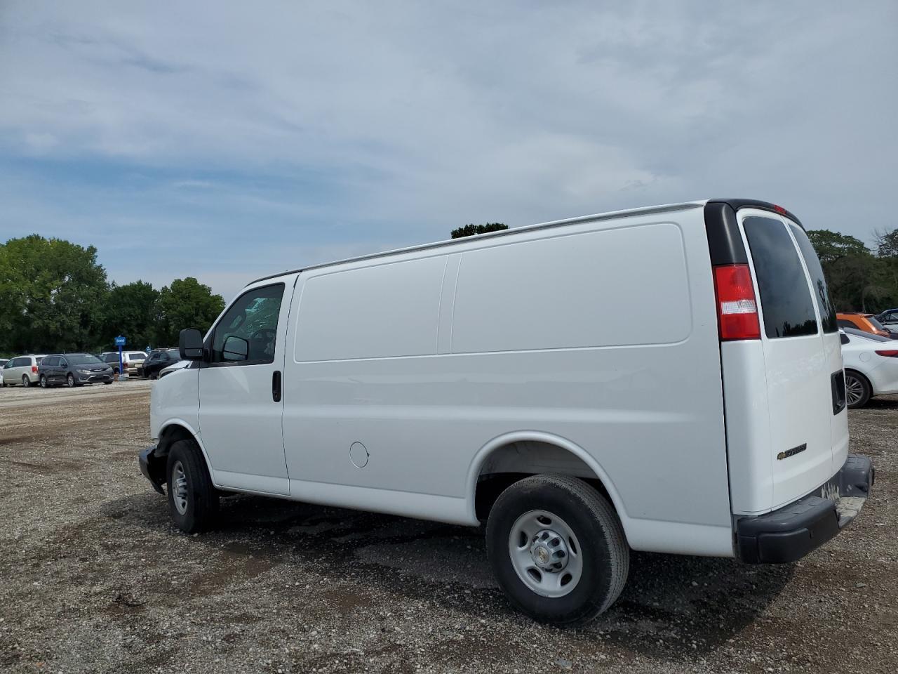 2025 Chevrolet Express G2500