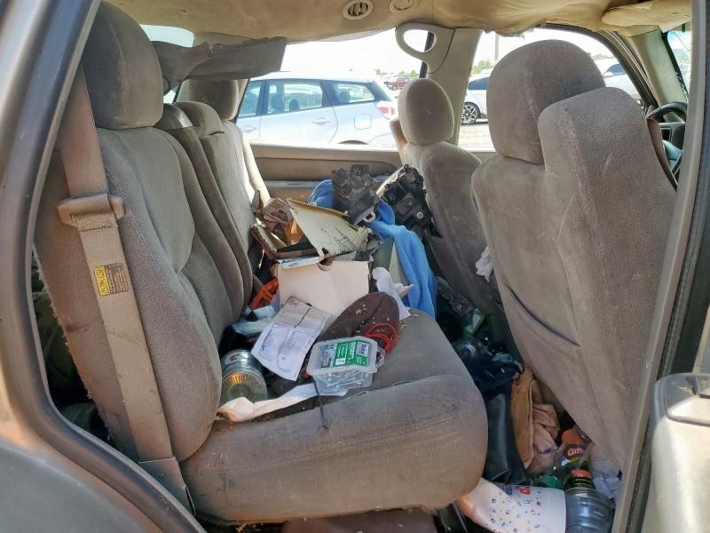 2003 Chevrolet Tahoe C1500