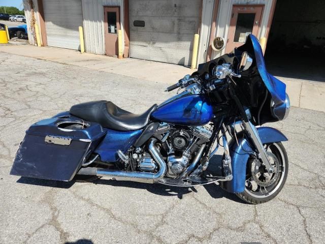 2011 Harley-Davidson Flhx
