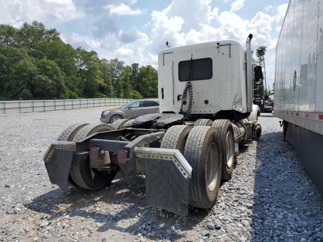 2020 Freightliner 122SD Semi Truck