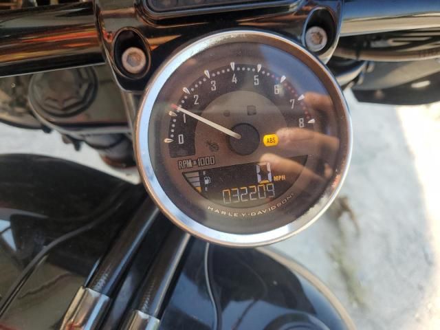 2017 Harley-Davidson Fxse