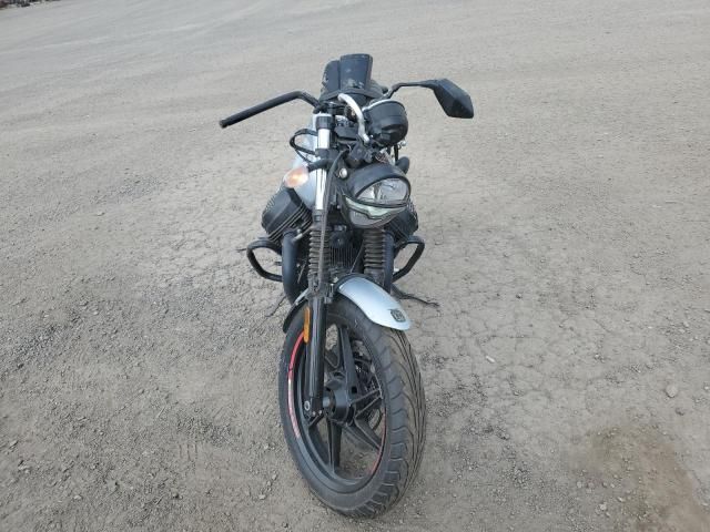 2021 Moto Guzzi V7 Stone