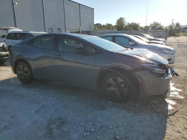 2025 Toyota Prius LE