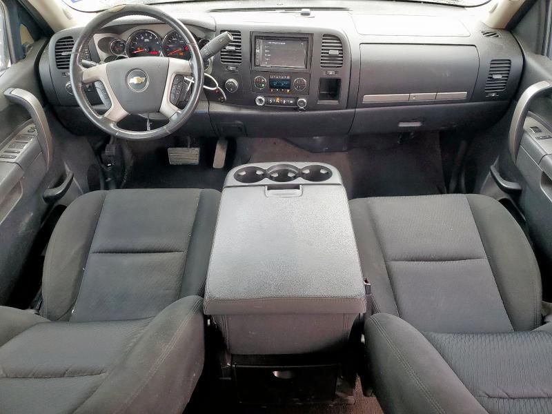 2013 Chevrolet Truck Slvrdo 2500 CR 4X4 L