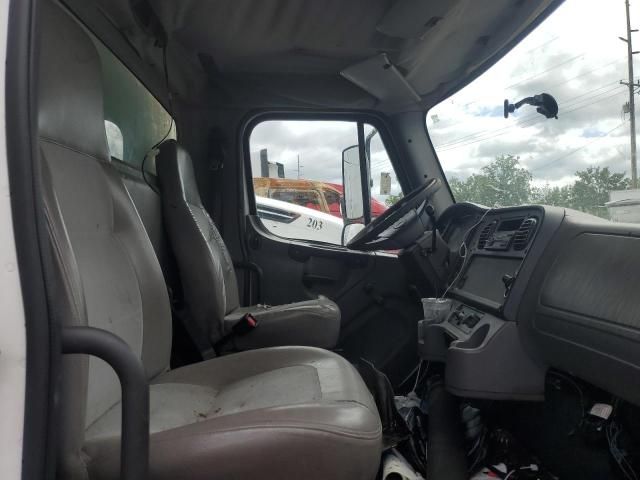 2004 Freightliner M2 106 Medium Duty