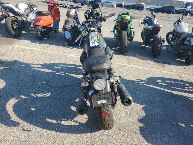 2021 Moto Guzzi V7 Stone